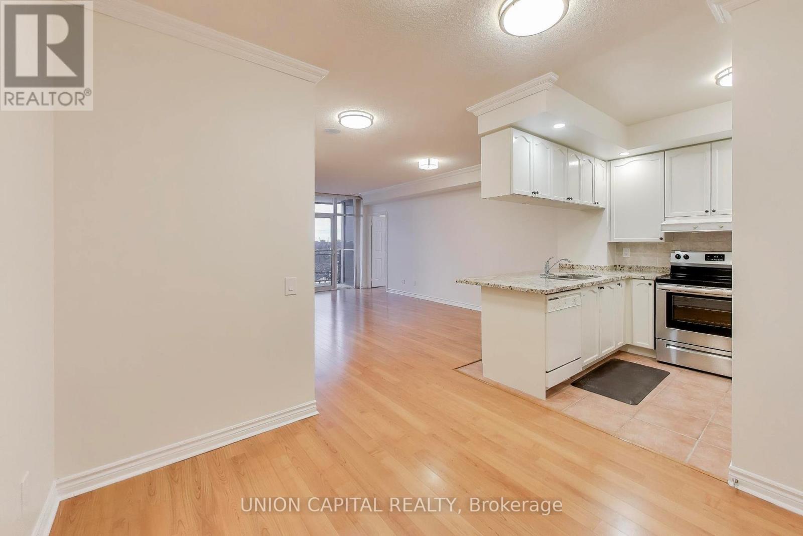 1104 - 5229 Dundas Street W, Toronto, Ontario  M9B 6L9 - Photo 15 - W12698754