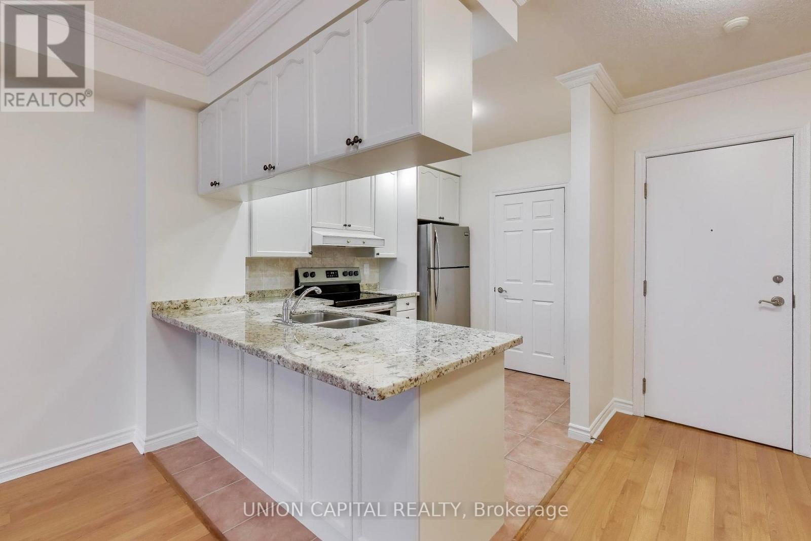 1104 - 5229 Dundas Street W, Toronto, Ontario  M9B 6L9 - Photo 19 - W12698754