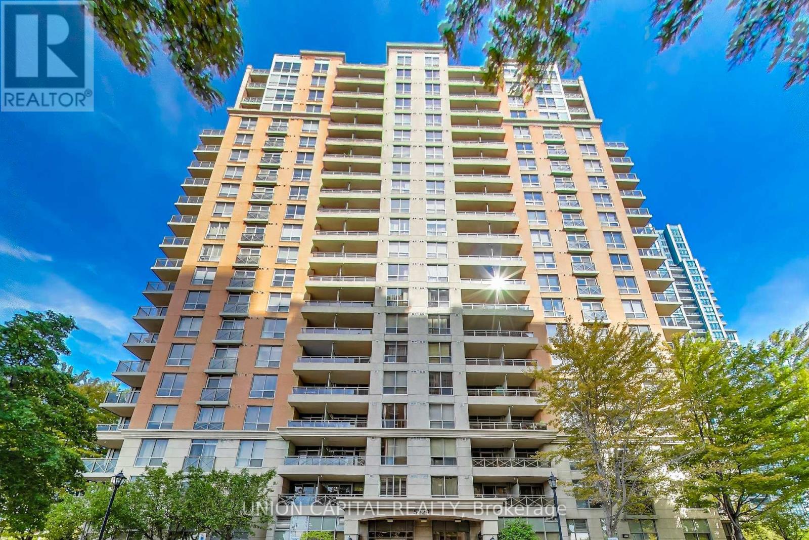 1104 - 5229 Dundas Street W, Toronto, Ontario  M9B 6L9 - Photo 3 - W12698754