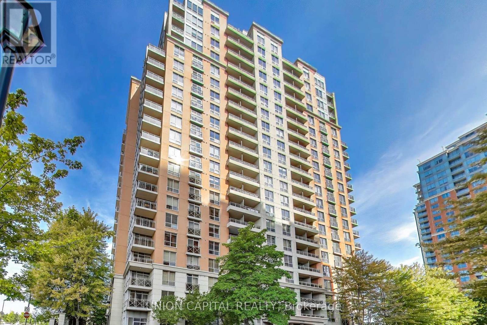 1104 - 5229 Dundas Street W, Toronto, Ontario  M9B 6L9 - Photo 4 - W12698754