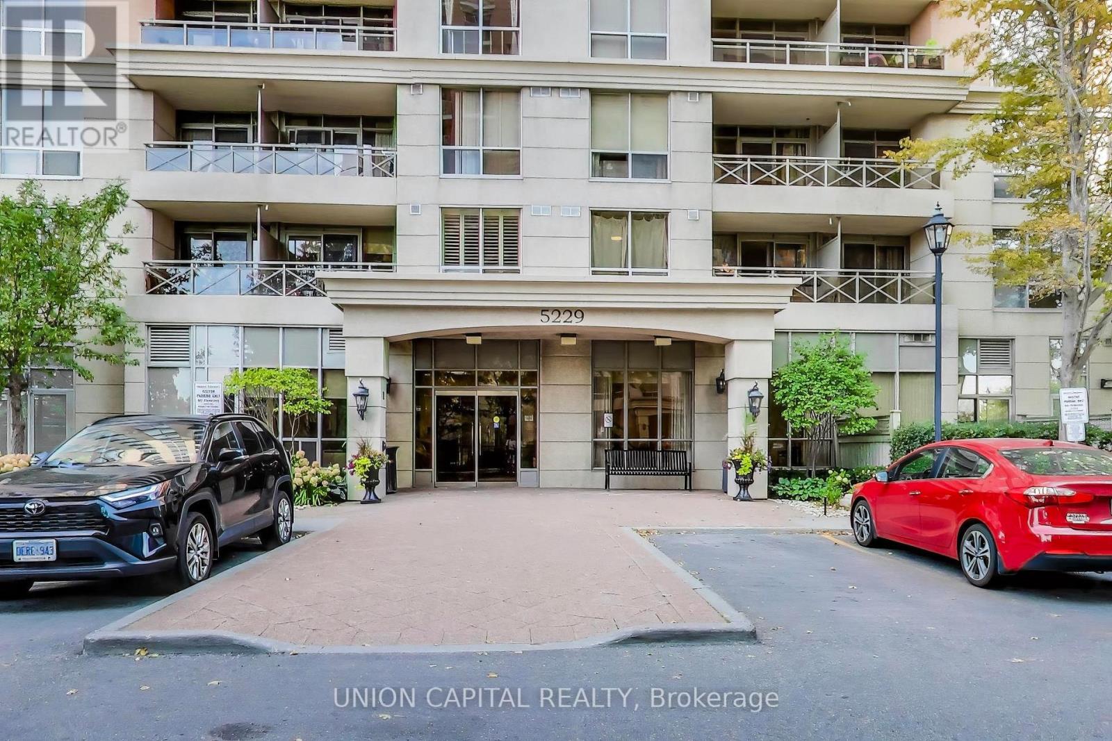 1104 - 5229 Dundas Street W, Toronto, Ontario  M9B 6L9 - Photo 7 - W12698754