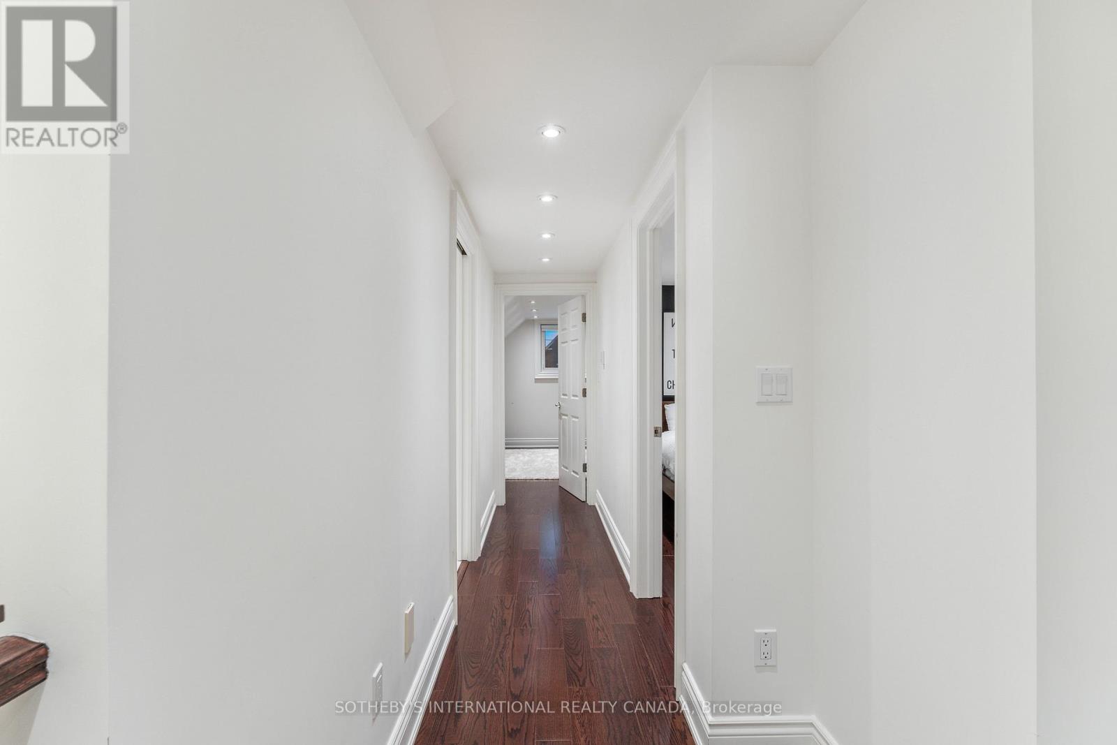 38 Guthrie Avenue, Toronto, Ontario  M8Y 3L1 - Photo 13 - W12698802