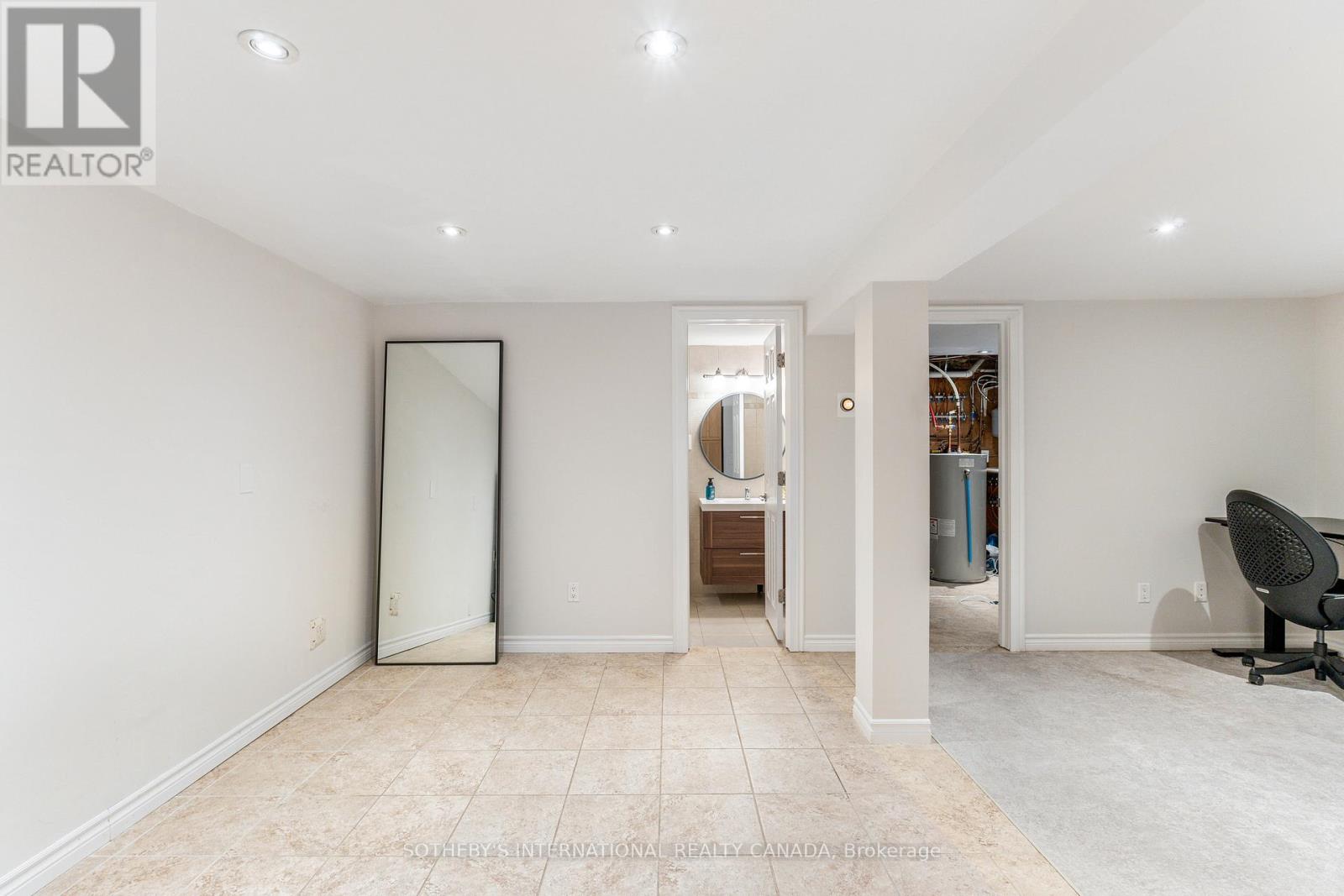 38 Guthrie Avenue, Toronto, Ontario  M8Y 3L1 - Photo 20 - W12698802