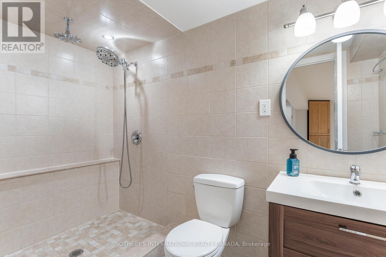 38 Guthrie Avenue, Toronto, Ontario  M8Y 3L1 - Photo 24 - W12698802