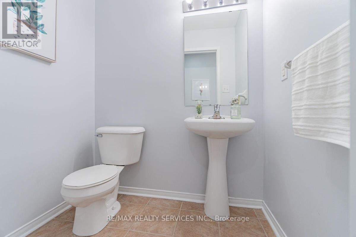 2 Tanasi Road, Brampton, Ontario  L6X 0K6 - Photo 7 - W12698840