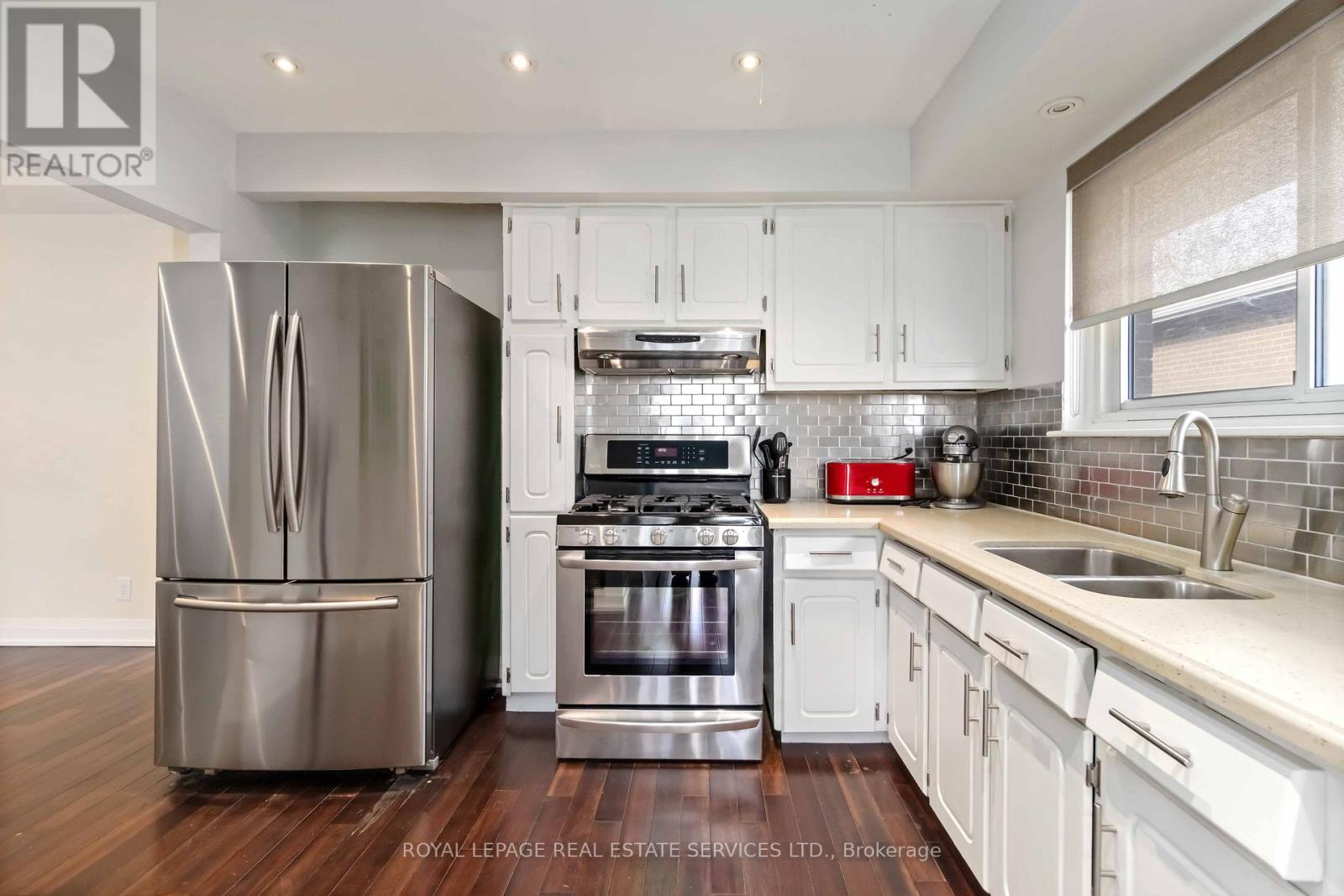 1474 Sandgate Crescent, Mississauga, Ontario  L5J 2E5 - Photo 11 - W12698846