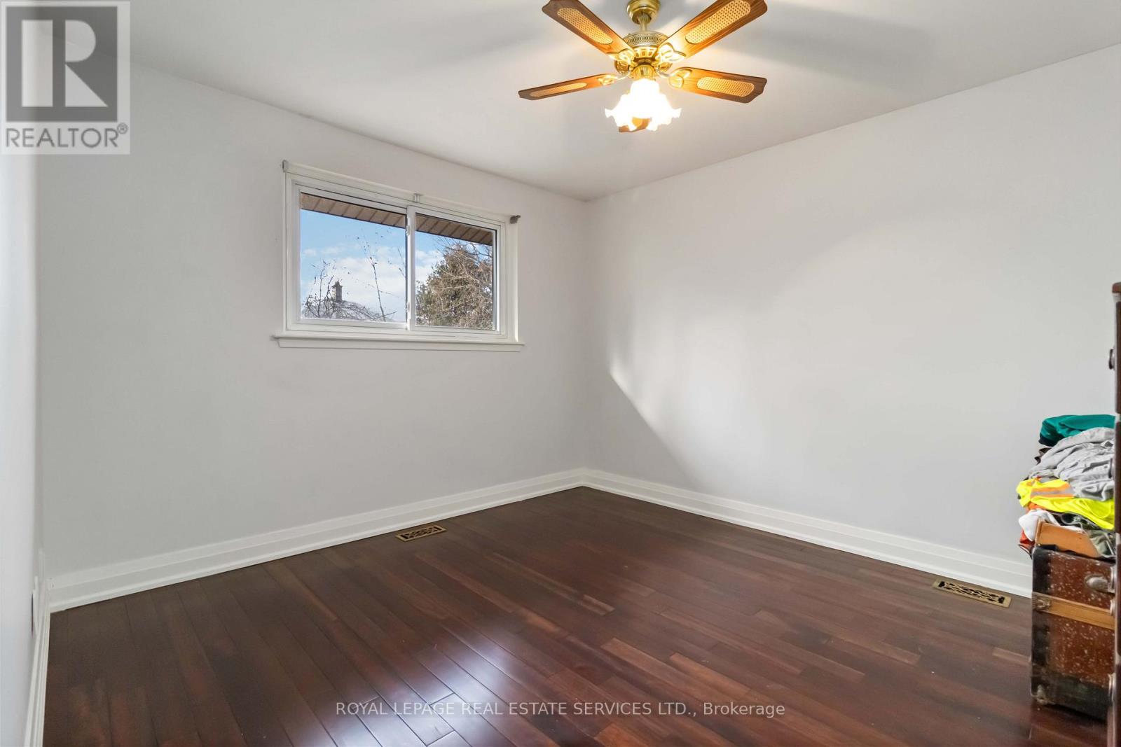 1474 Sandgate Crescent, Mississauga, Ontario  L5J 2E5 - Photo 17 - W12698846