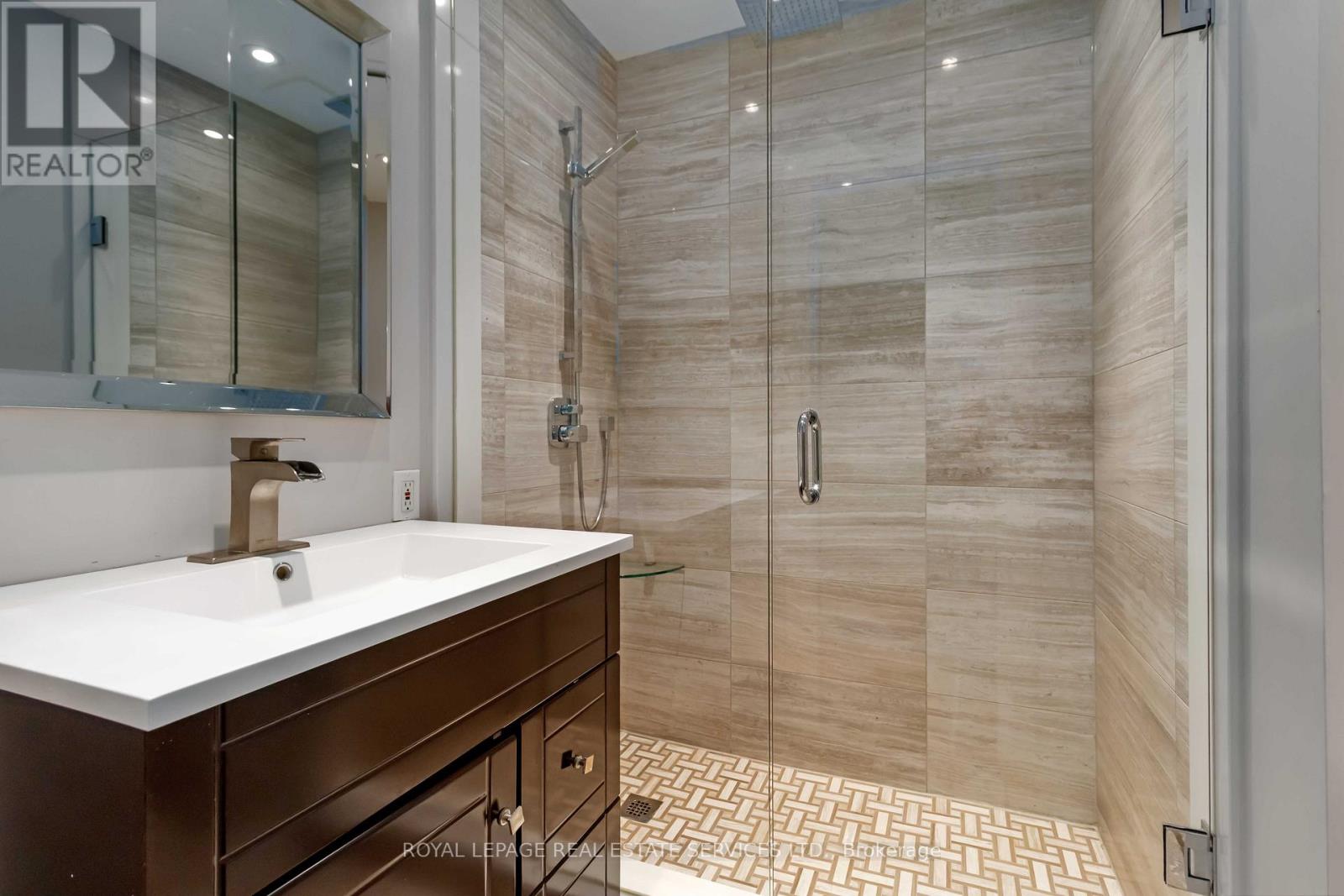 1474 Sandgate Crescent, Mississauga, Ontario  L5J 2E5 - Photo 19 - W12698846