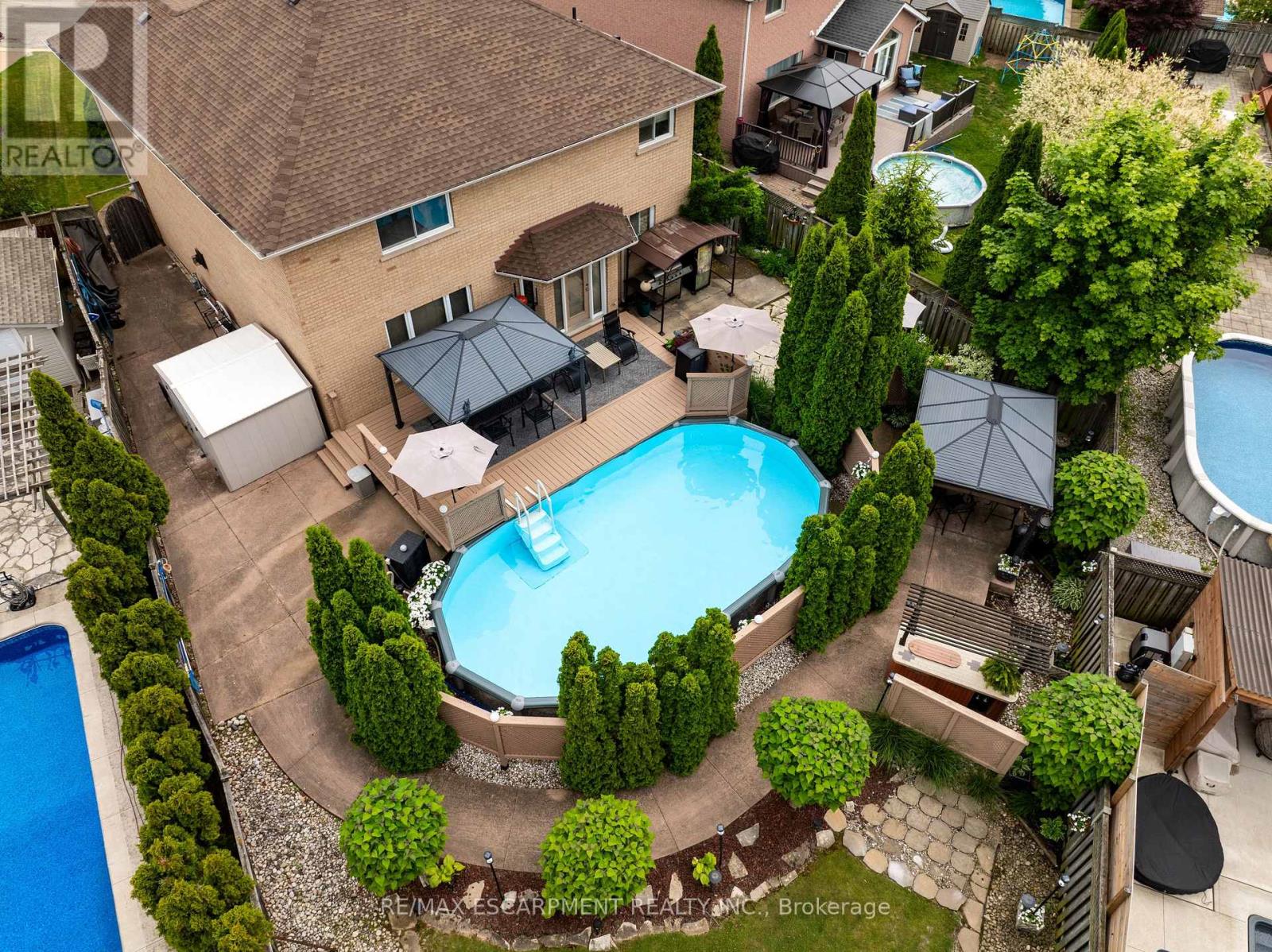 9 Sugarberry Court, Hamilton, Ontario  L8E 5E6 - Photo 34 - X12698636