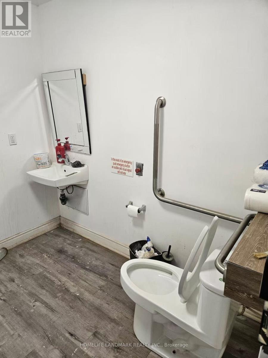 1618 Michael Street, Ottawa, Ontario  K1B 3T7 - Photo 10 - X12698804