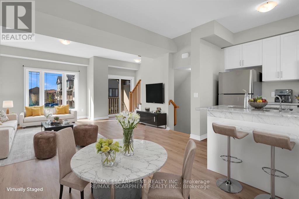 5 - 19 Picardy Drive, Hamilton, Ontario  L8J 0M7 - Photo 1 - X12698854