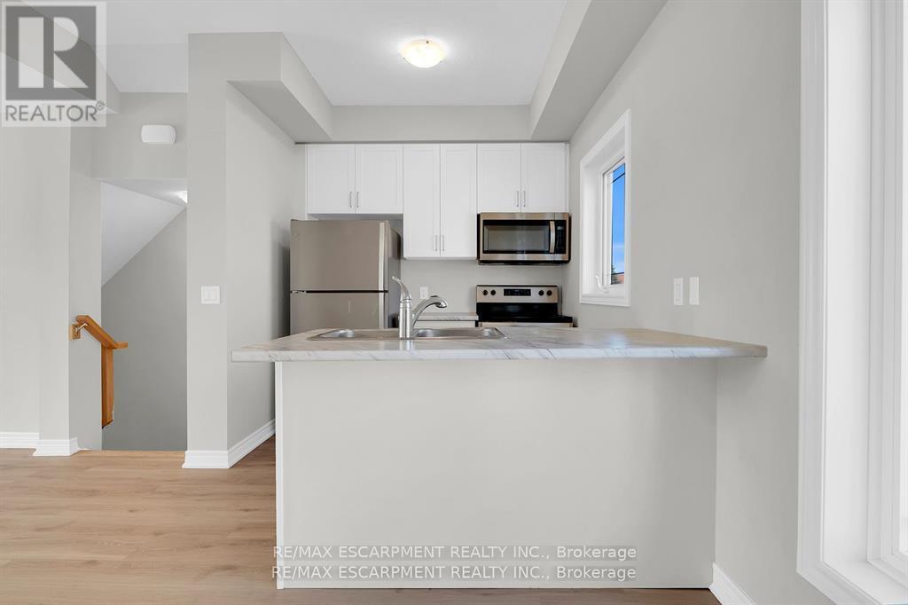 5 - 19 Picardy Drive, Hamilton, Ontario  L8J 0M7 - Photo 13 - X12698854