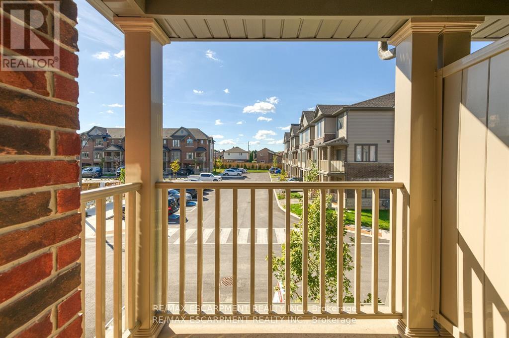 5 - 19 Picardy Drive, Hamilton, Ontario  L8J 0M7 - Photo 17 - X12698854