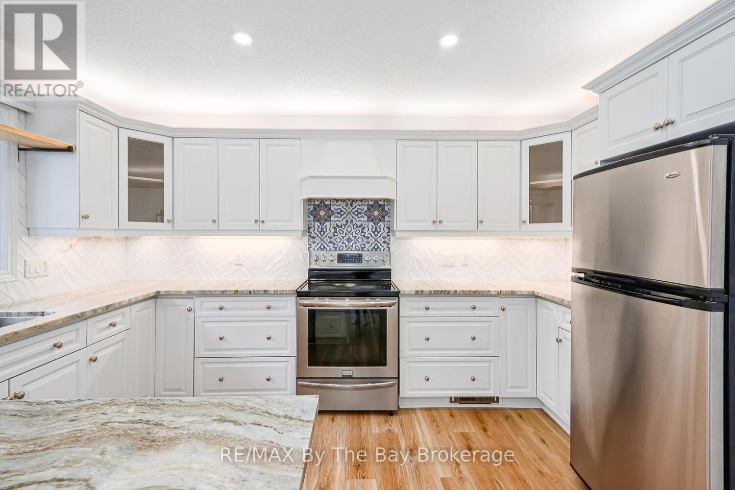 72 57th Street S, Wasaga Beach, Ontario L9Z 1W5 - Photo 13 - S12698862