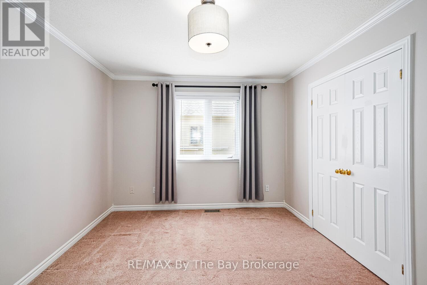 72 57th Street S, Wasaga Beach, Ontario L9Z 1W5 - Photo 19 - S12698862