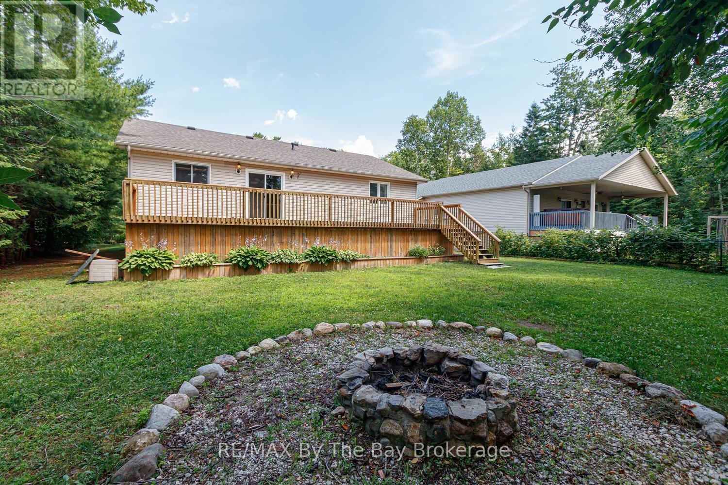 72 57th Street S, Wasaga Beach, Ontario L9Z 1W5 - Photo 2 - S12698862