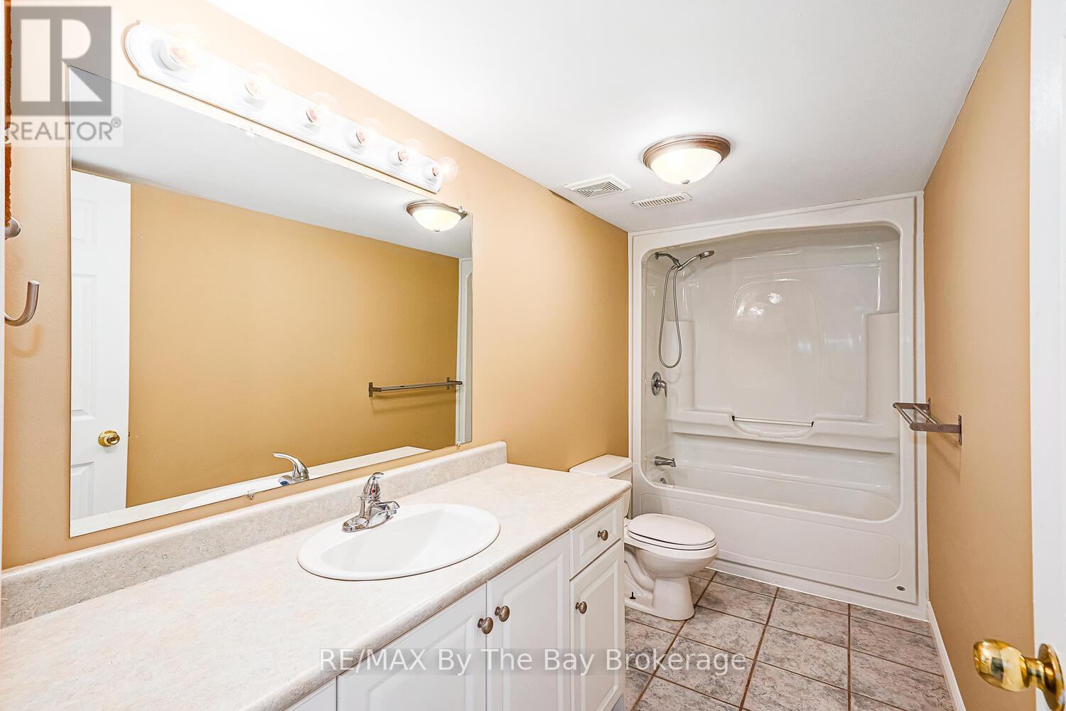 72 57th Street S, Wasaga Beach, Ontario L9Z 1W5 - Photo 31 - S12698862