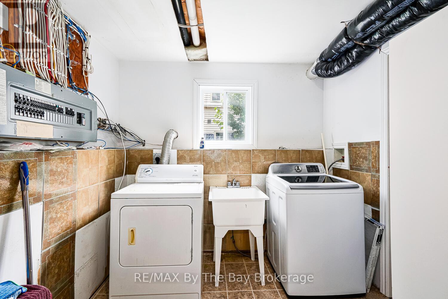 72 57th Street S, Wasaga Beach, Ontario L9Z 1W5 - Photo 33 - S12698862