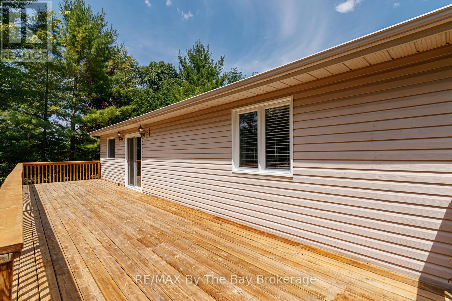 72 57th Street S, Wasaga Beach, Ontario L9Z 1W5 - Photo 42 - S12698862