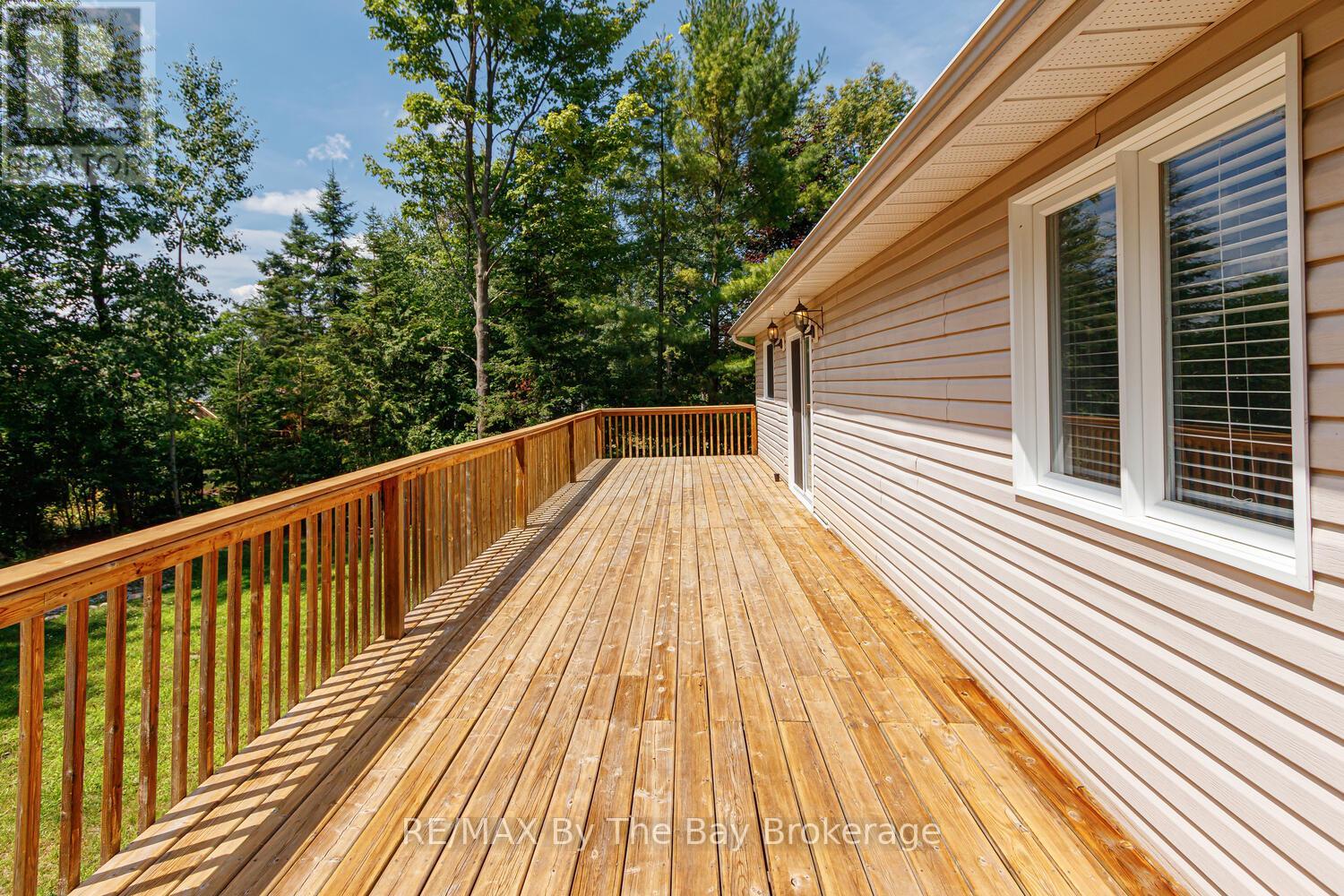 72 57th Street S, Wasaga Beach, Ontario L9Z 1W5 - Photo 43 - S12698862