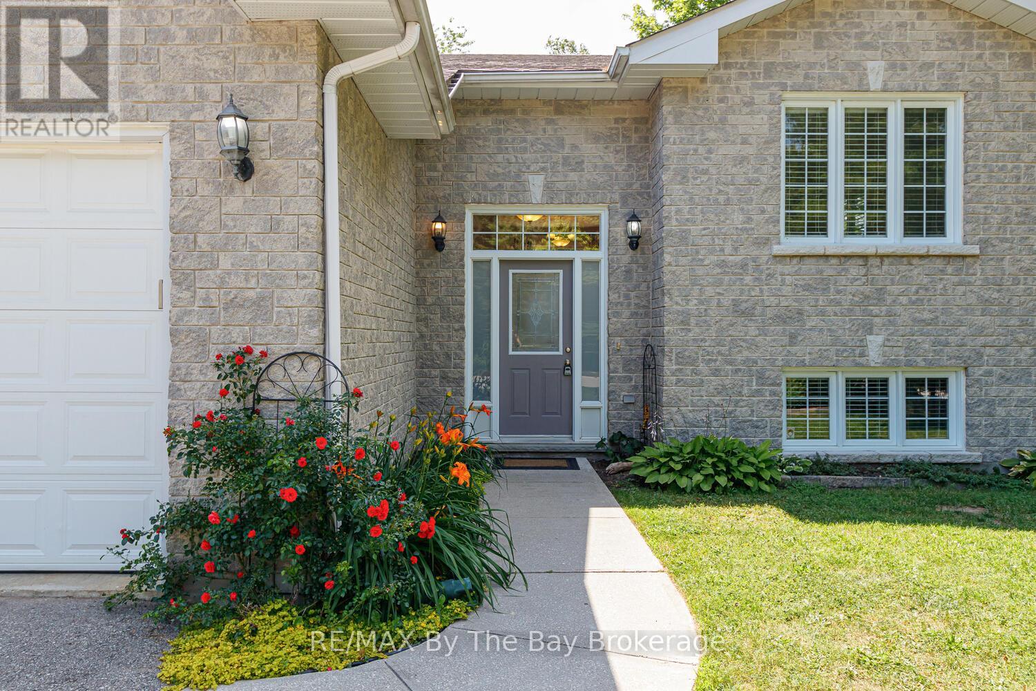 72 57th Street S, Wasaga Beach, Ontario L9Z 1W5 - Photo 47 - S12698862