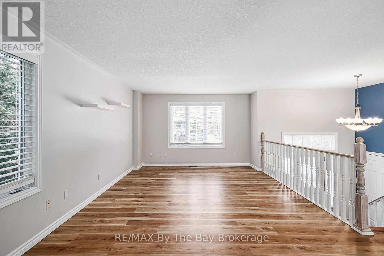 72 57th Street S, Wasaga Beach, Ontario L9Z 1W5 - Photo 5 - S12698862