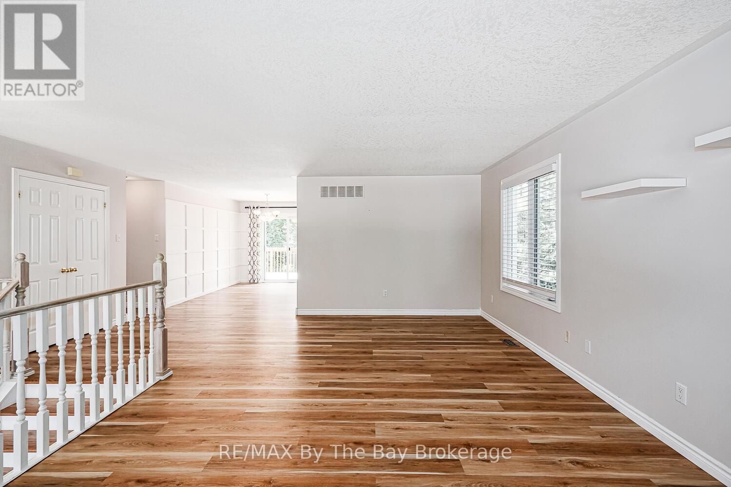 72 57th Street S, Wasaga Beach, Ontario L9Z 1W5 - Photo 6 - S12698862