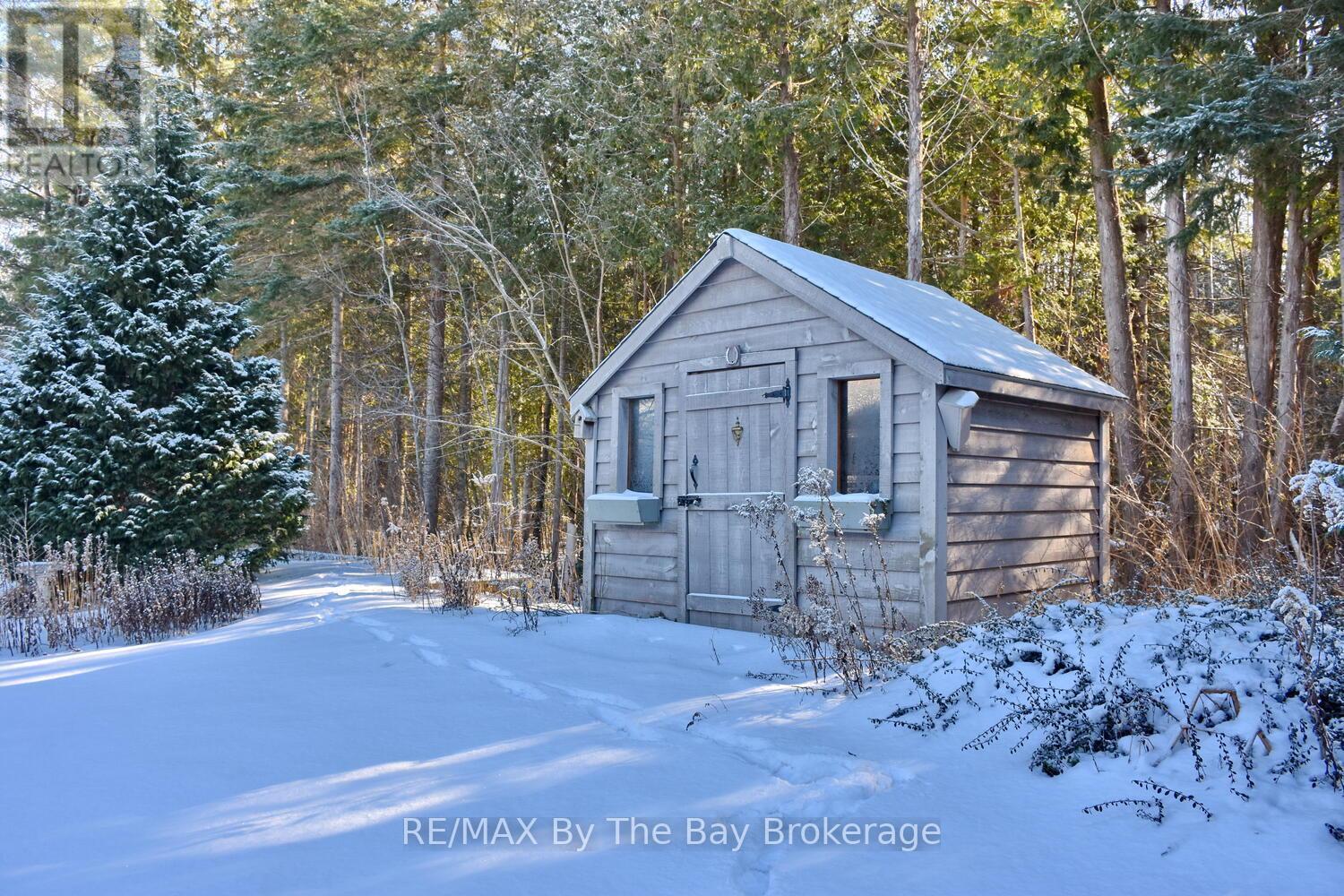 10 Cherry Sands Crescent, Wasaga Beach, Ontario  L9Z 1P5 - Photo 40 - S12698902