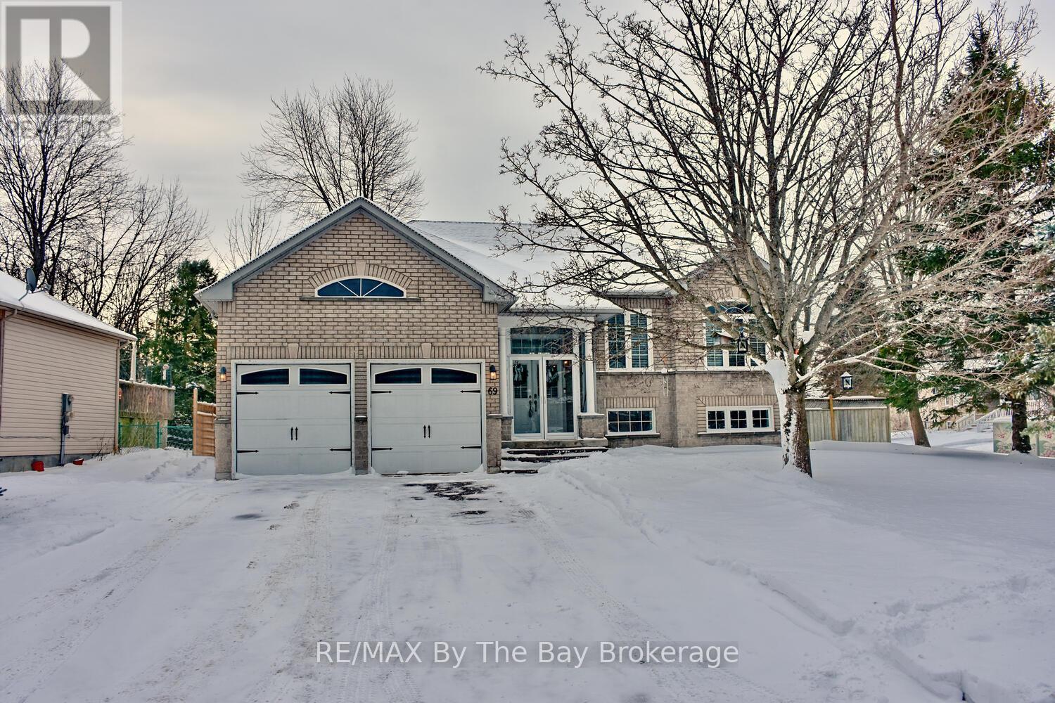 69 CARIBOU TRAIL, Wasaga Beach, Ontario