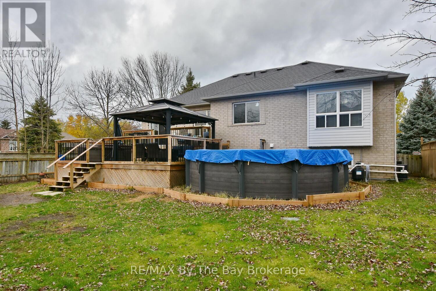 69 Caribou Trail, Wasaga Beach, Ontario  L9Z 1N3 - Photo 3 - S12698966