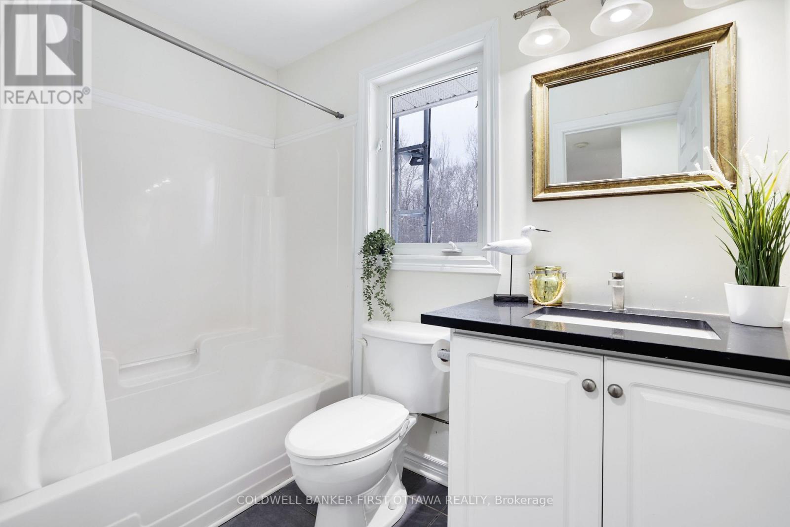 11 Rideau Crossing Crescent, North Grenville, Ontario  K0G 1K0 - Photo 21 - X12697854