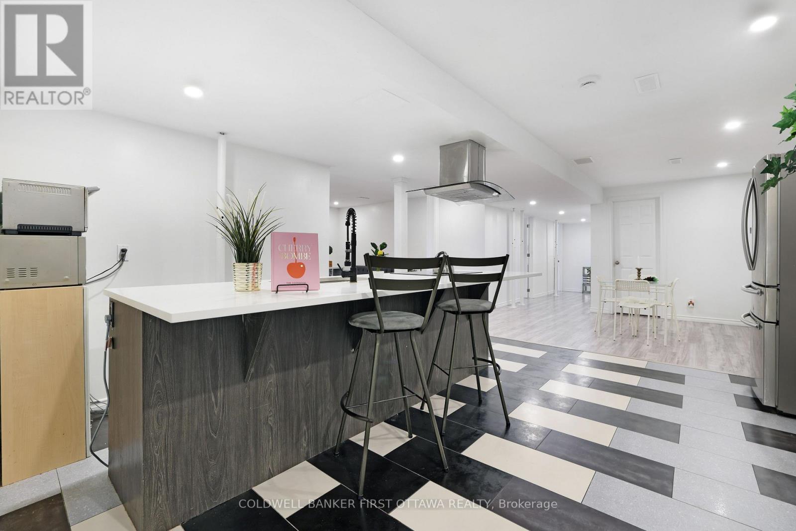 11 Rideau Crossing Crescent, North Grenville, Ontario  K0G 1K0 - Photo 23 - X12697854