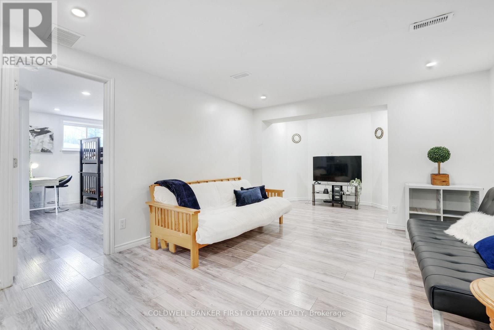 11 Rideau Crossing Crescent, North Grenville, Ontario  K0G 1K0 - Photo 27 - X12697854