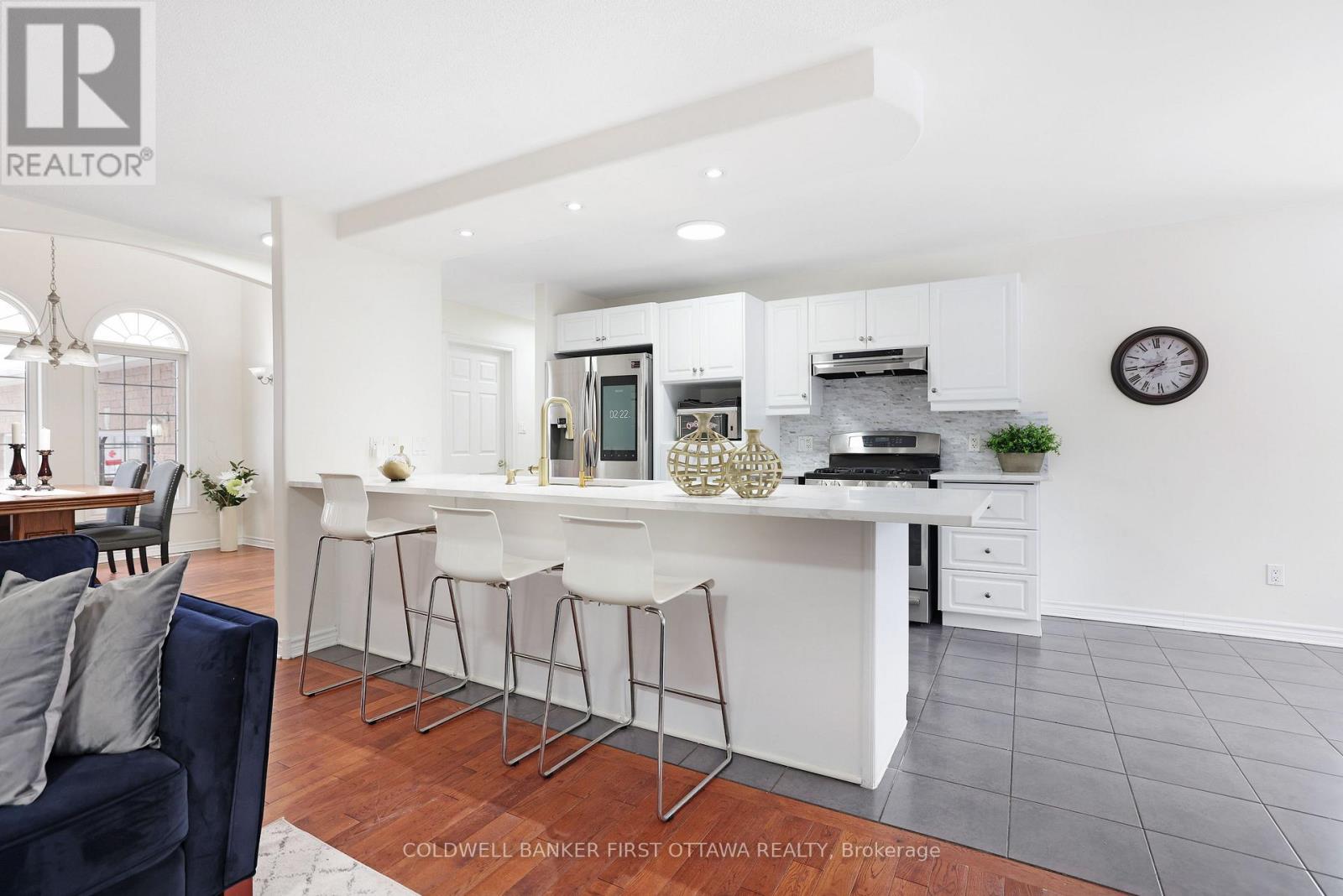 11 Rideau Crossing Crescent, North Grenville, Ontario  K0G 1K0 - Photo 9 - X12697854