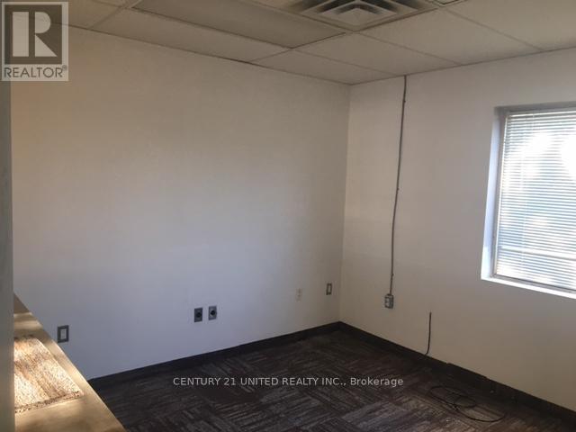 B - 675 The Queensway, Peterborough (Otonabee Ward 1), Ontario  K9J 7J6 - Photo 4 - X12698952