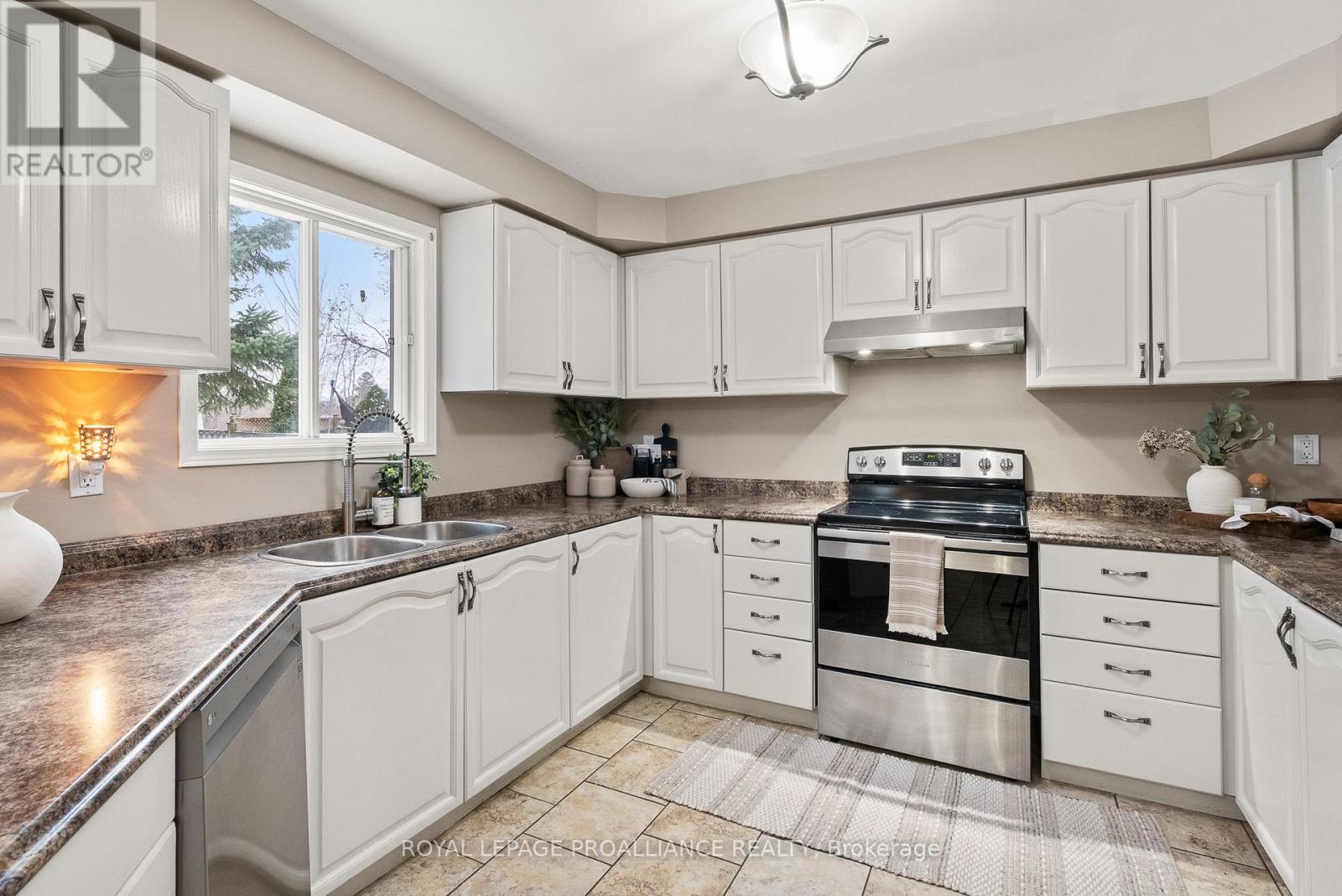 851 Chipping Park Boulevard, Cobourg, Ontario  K9A 5L1 - Photo 17 - X12698972