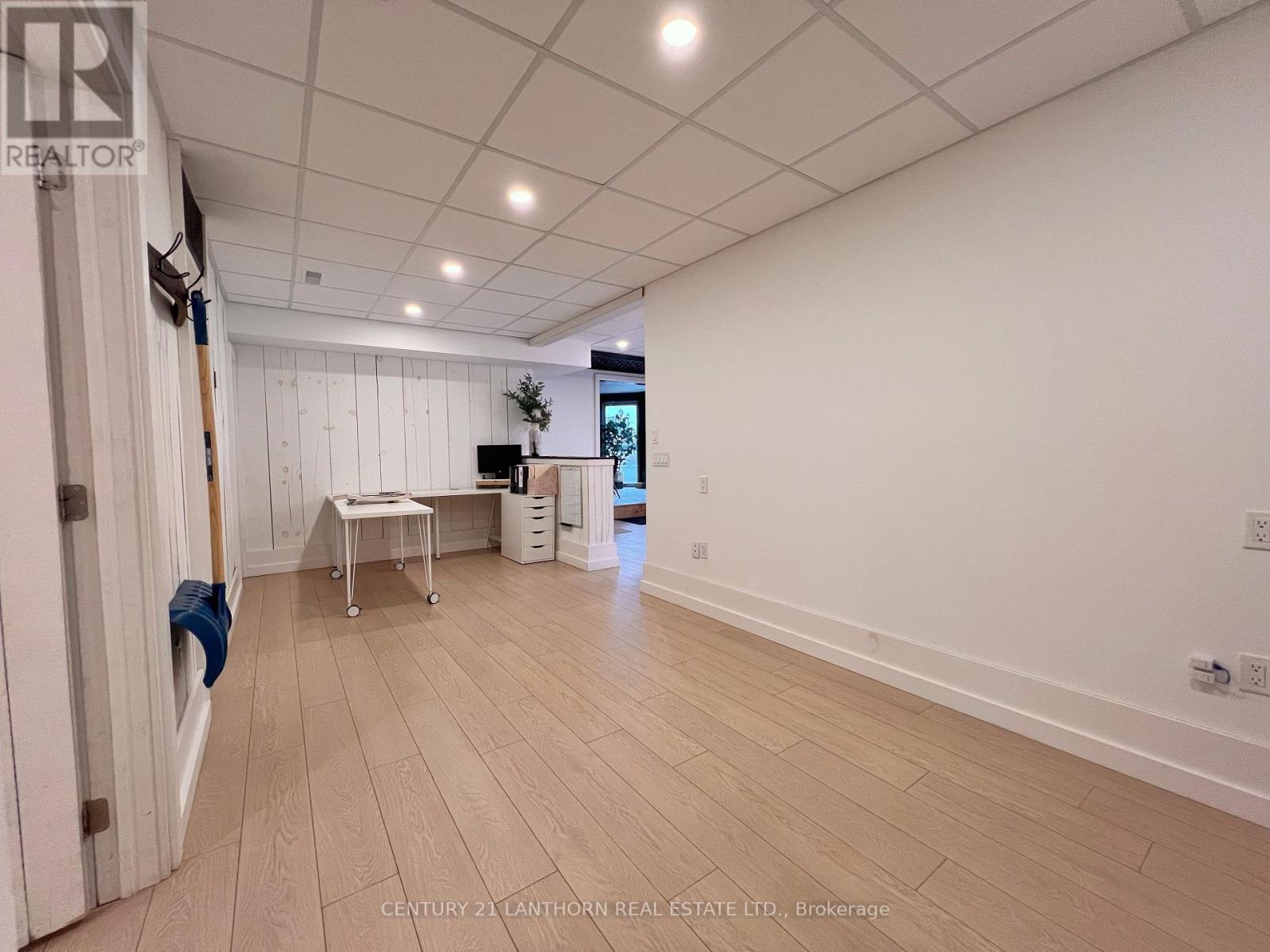 318 Picton Main Street, Prince Edward County (Picton Ward), Ontario  K0K 2T0 - Photo 4 - X12698988