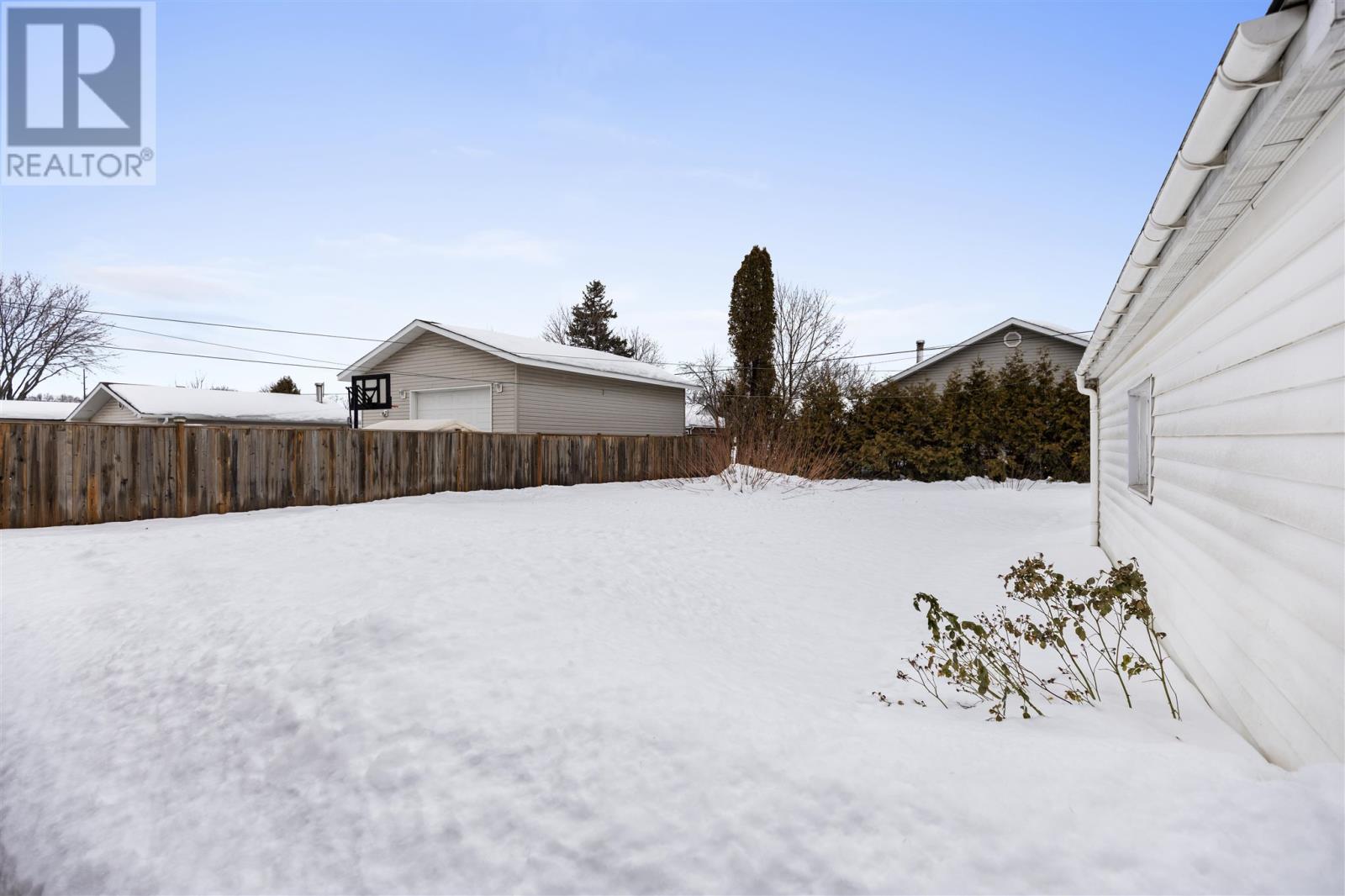 134 Ruth St, Sault Ste. Marie, Ontario  P6C 2E7 - Photo 31 - SM260103