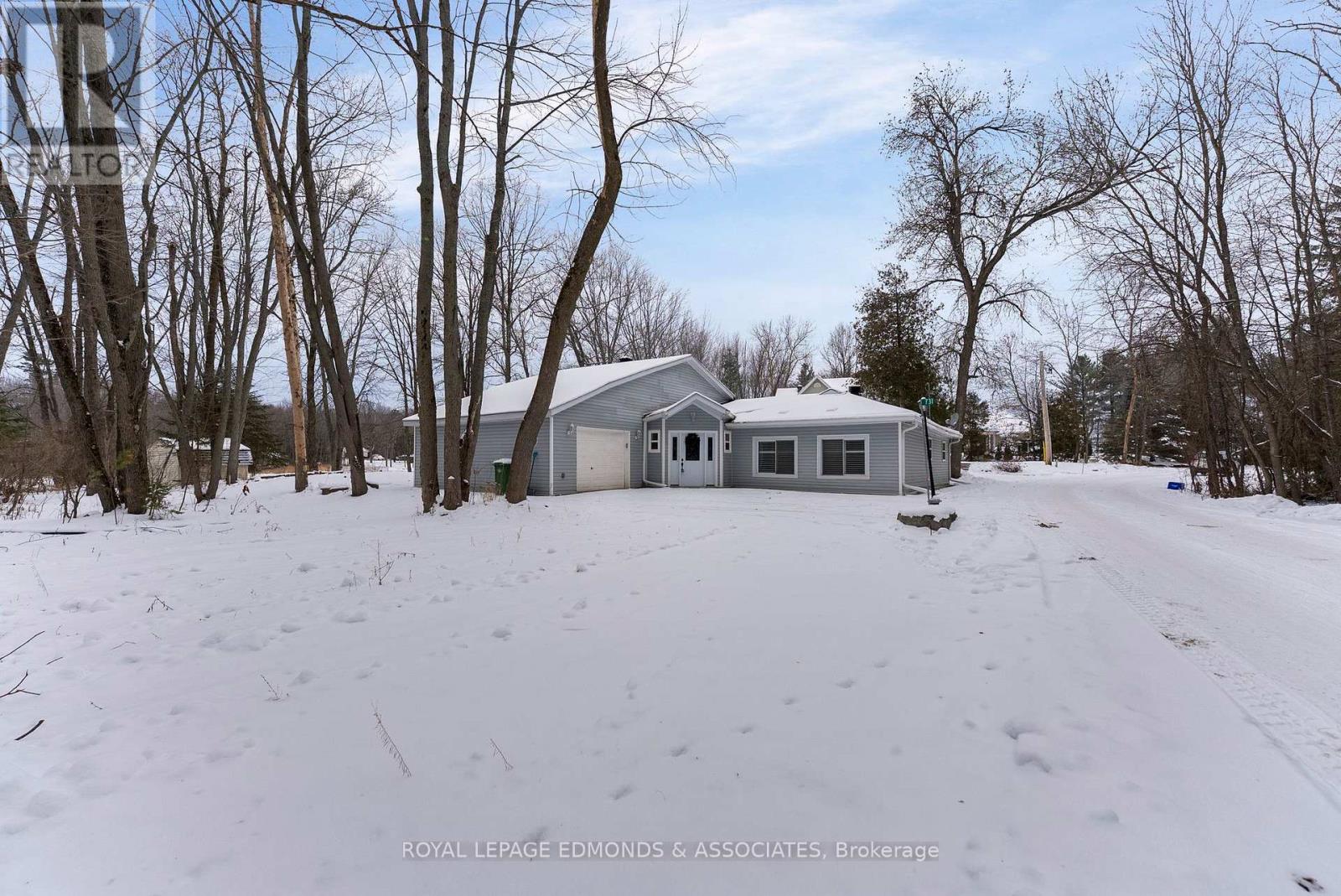 731 Francie Lane, Laurentian Valley, Ontario  K8A 6W2 - Photo 29 - X12698868