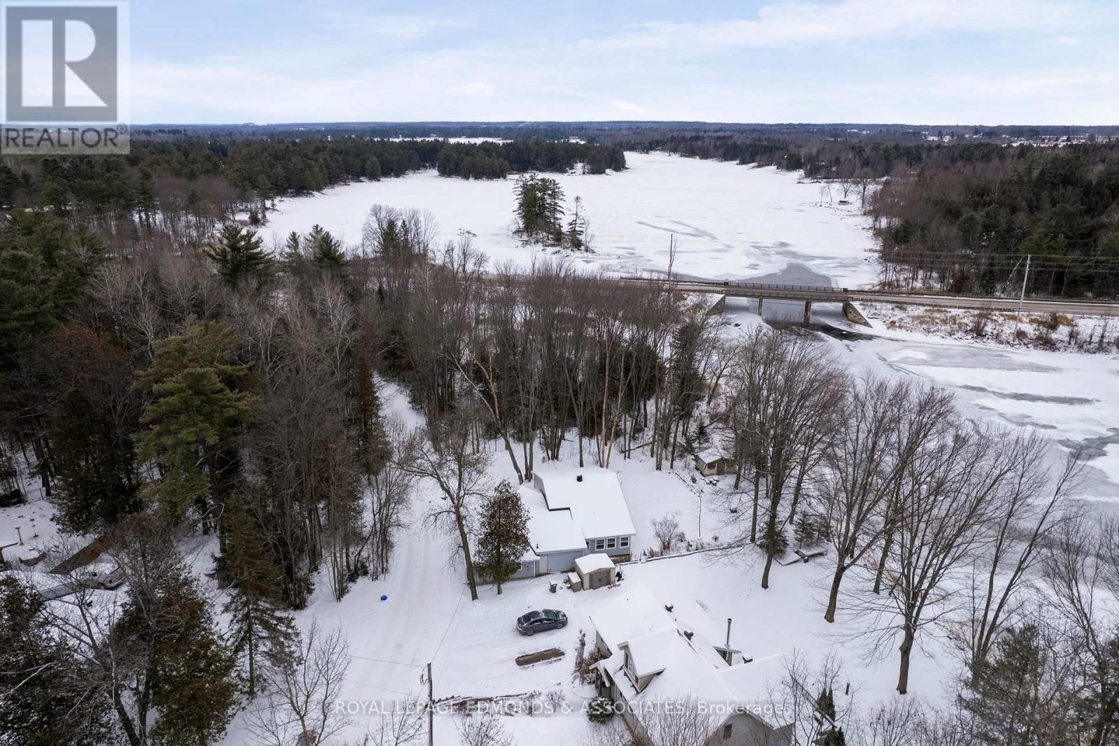 731 Francie Lane, Laurentian Valley, Ontario  K8A 6W2 - Photo 35 - X12698868