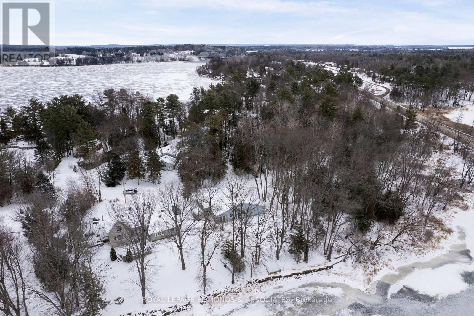 731 Francie Lane, Laurentian Valley, Ontario  K8A 6W2 - Photo 36 - X12698868