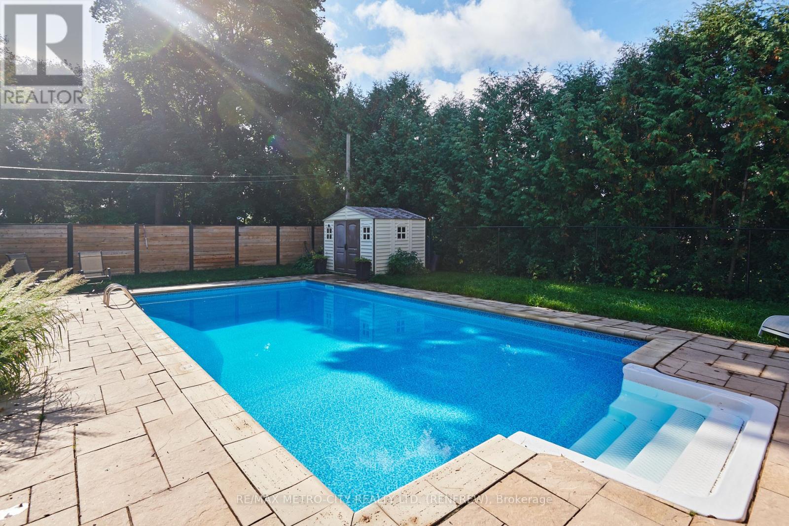 298 Barr Street, Renfrew, Ontario  K7V 1J8 - Photo 38 - X12698906