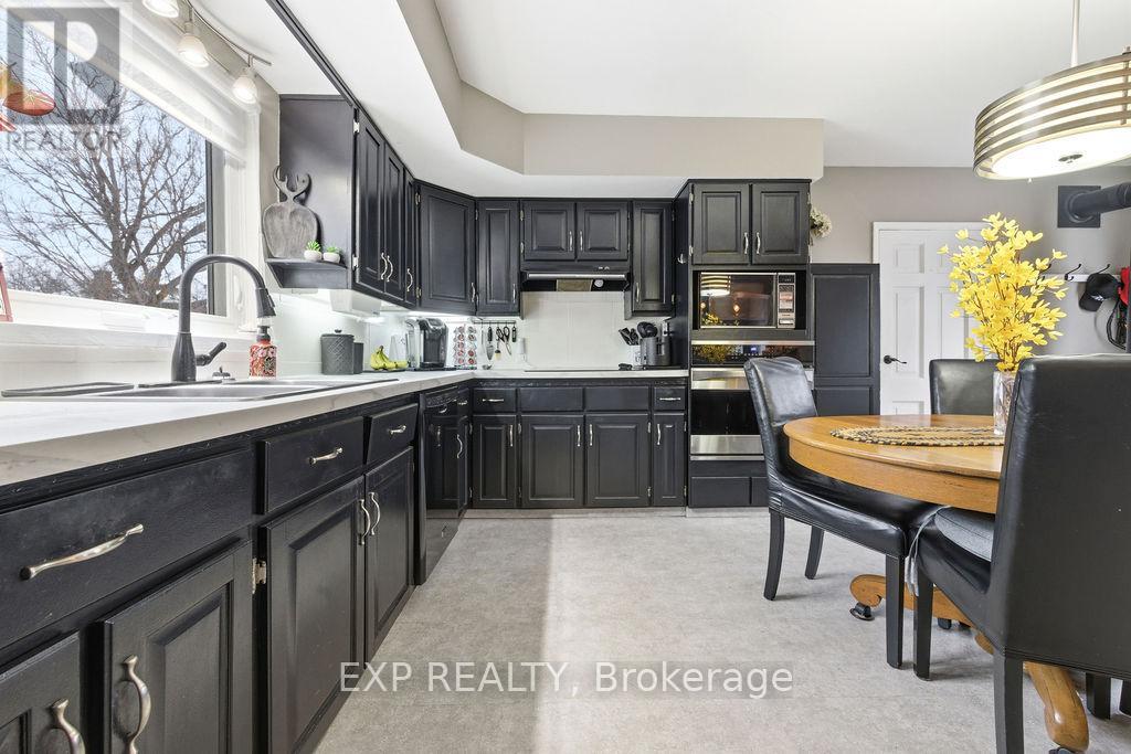 113 Bank Street N, Renfrew, Ontario  K7V 2E3 - Photo 8 - X12698922