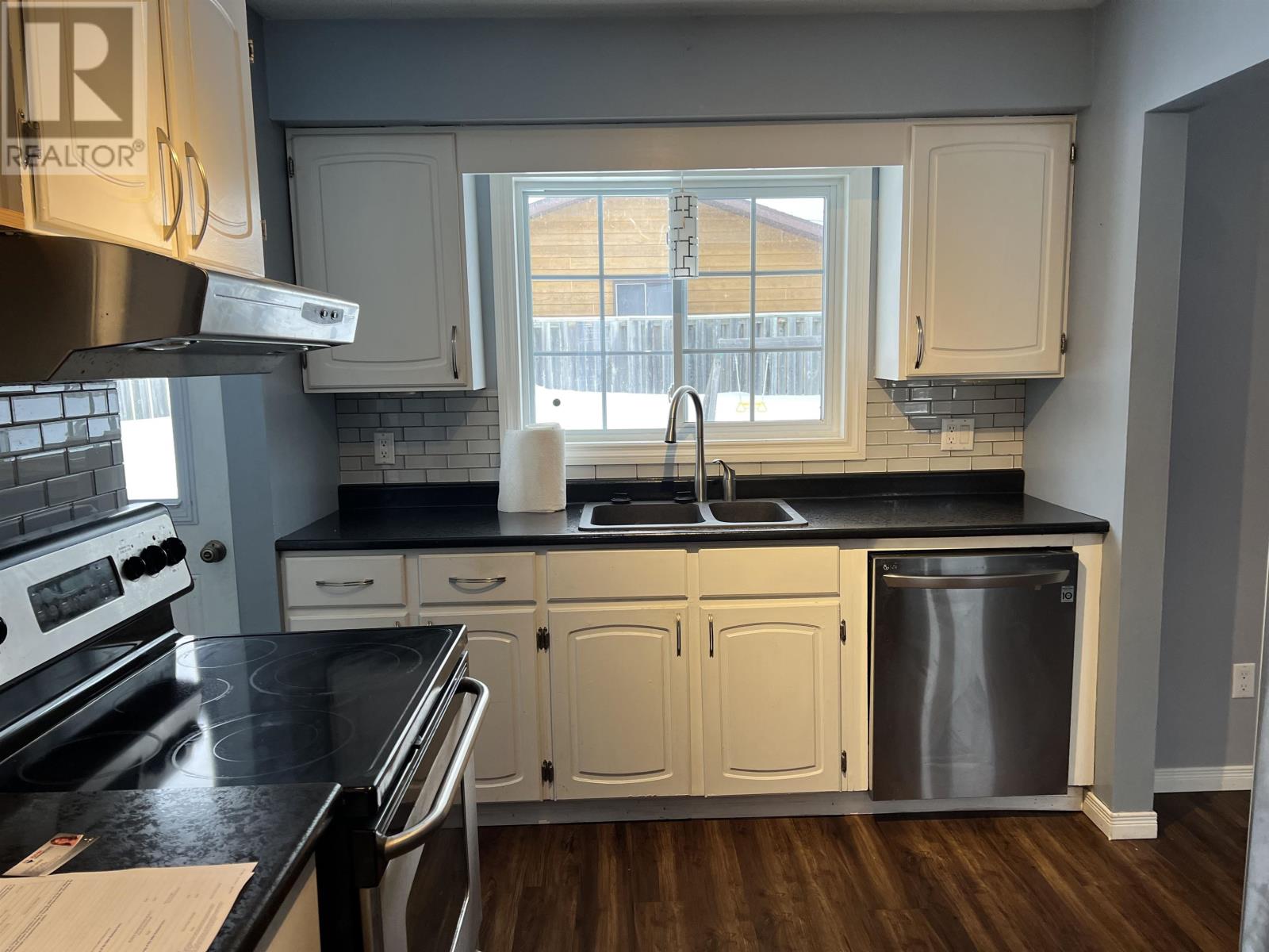 10 Eastgrove Ct, Terrace Bay, Ontario  P0T 2W0 - Photo 4 - TB2600075