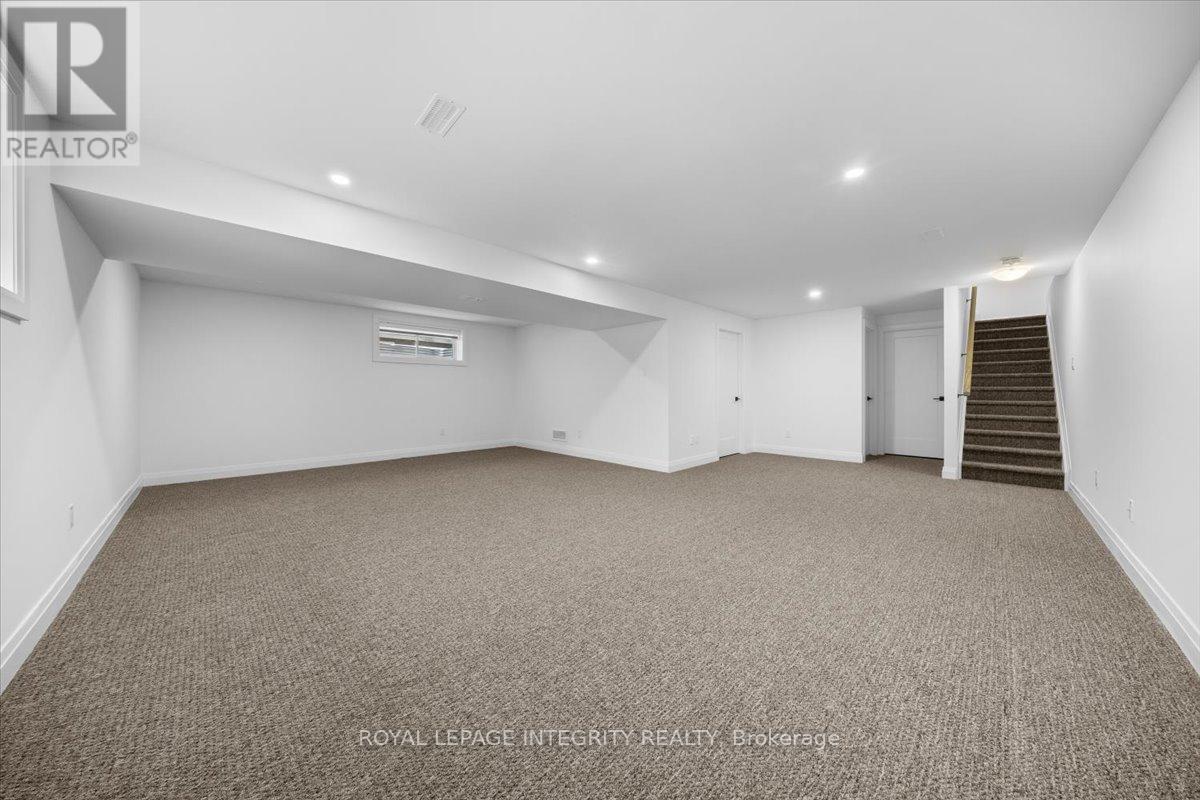 21 Angel Heights, Ottawa, Ontario  K2S 2N2 - Photo 18 - X12698896