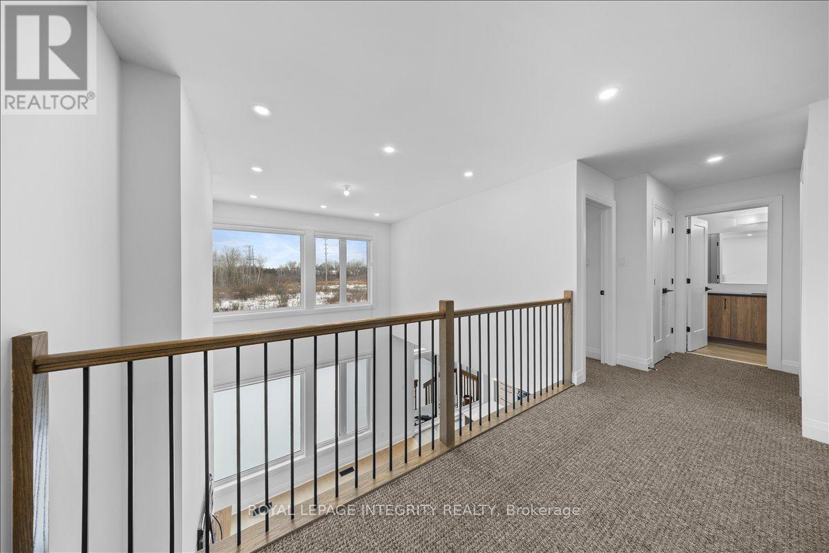 21 Angel Heights, Ottawa, Ontario  K2S 2N2 - Photo 23 - X12698896