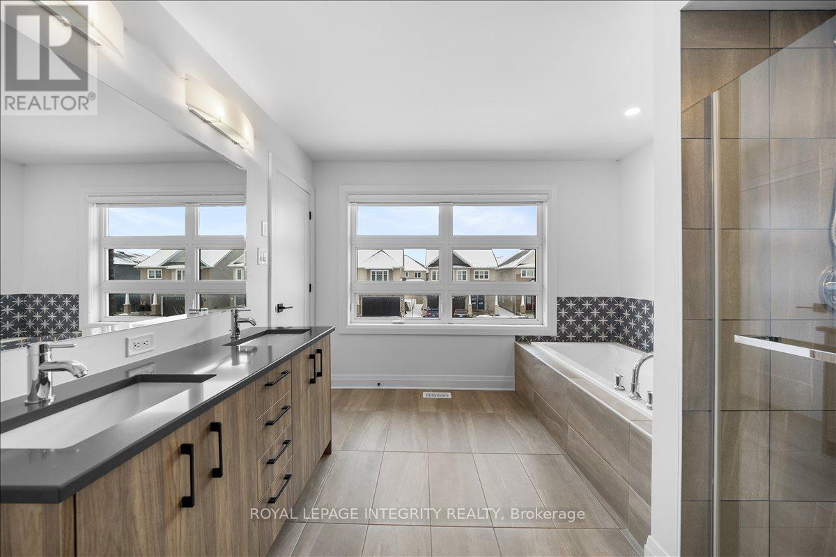 21 Angel Heights, Ottawa, Ontario  K2S 2N2 - Photo 32 - X12698896