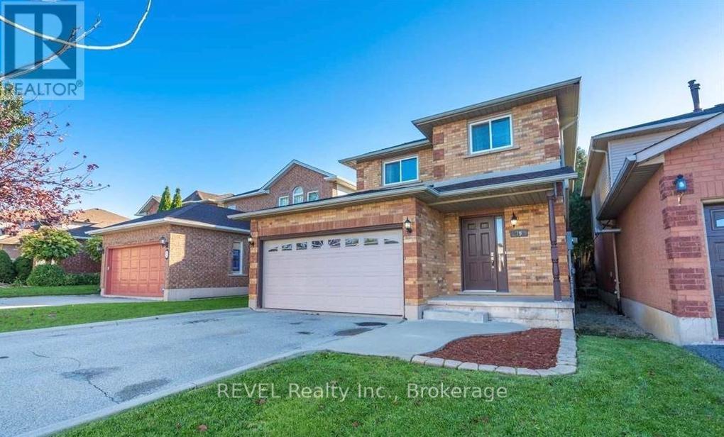 79 Lynnette Drive, Hamilton, Ontario  L9B 2M5 - Photo 2 - X12698954