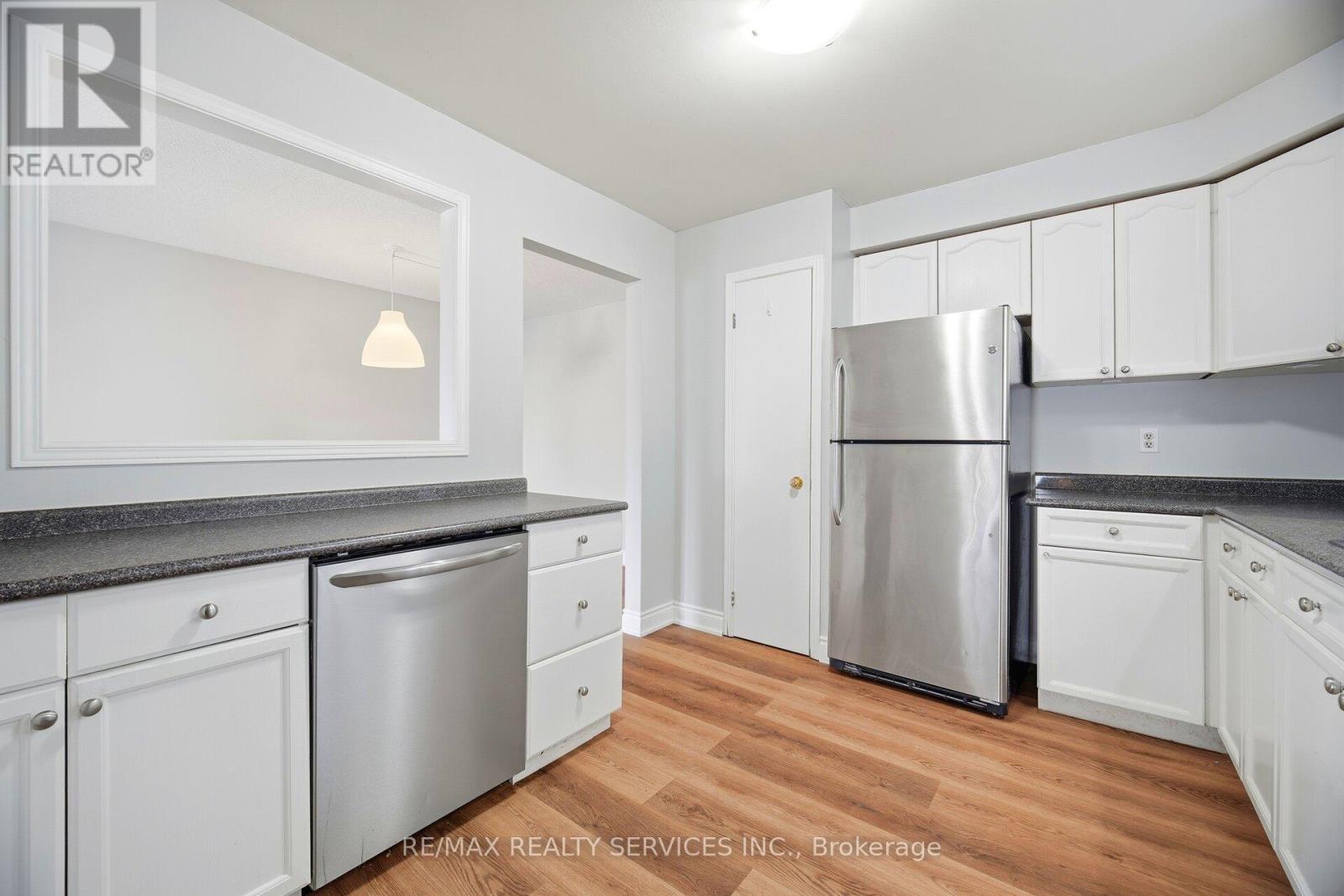 15 Margaret Street, Thorold, Ontario  L0S 1K0 - Photo 17 - X12682790