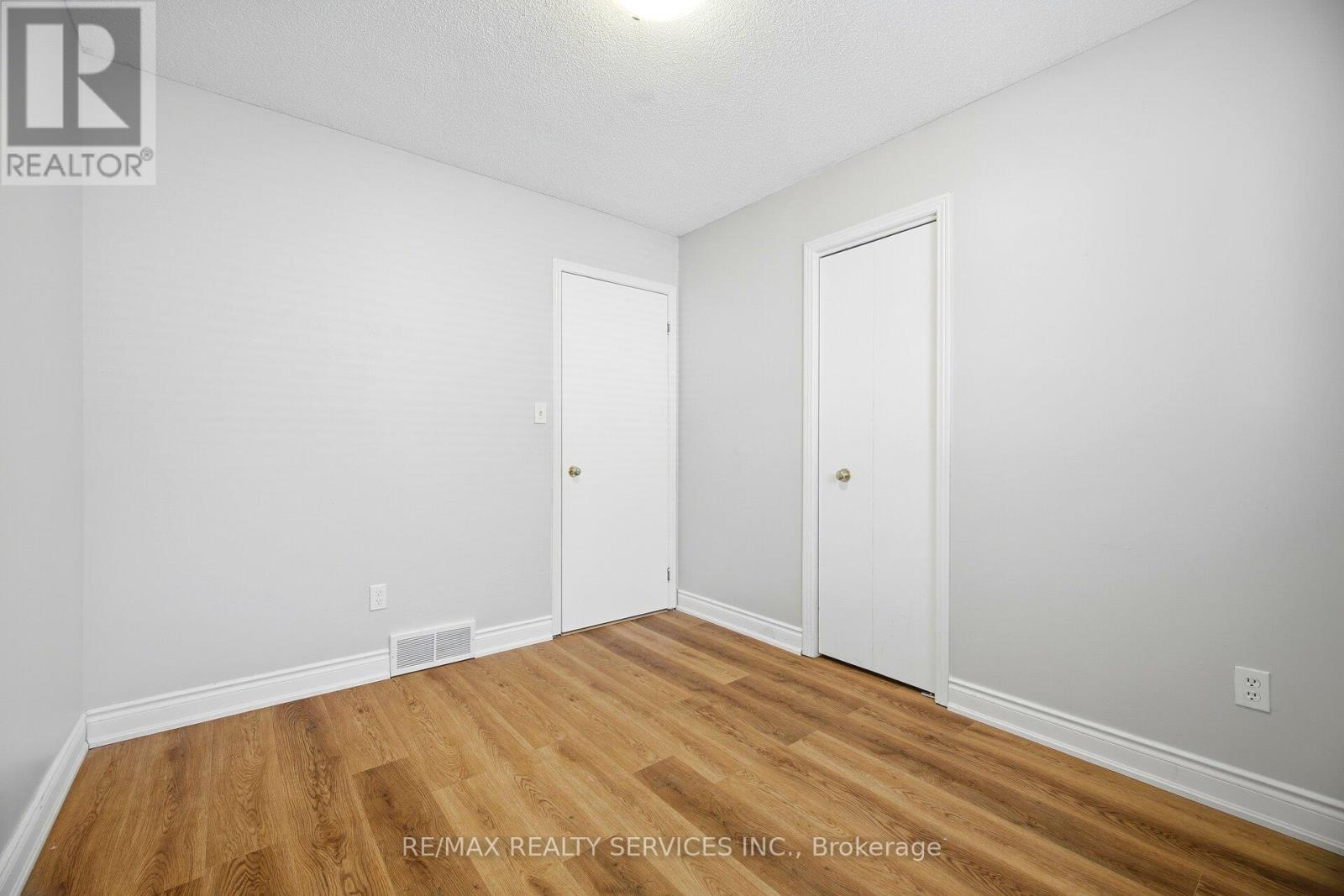 15 Margaret Street, Thorold, Ontario  L0S 1K0 - Photo 30 - X12682790